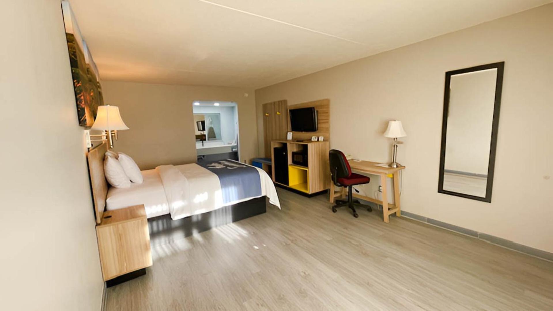Days By Wyndham South Hotel Salina