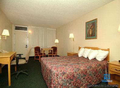 Hotel Days By Wyndham South Salina
